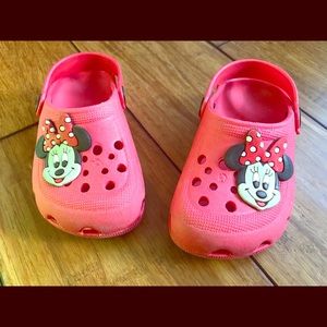 Red Plufta brand (Brazil) Minnie Mouse “crocs”